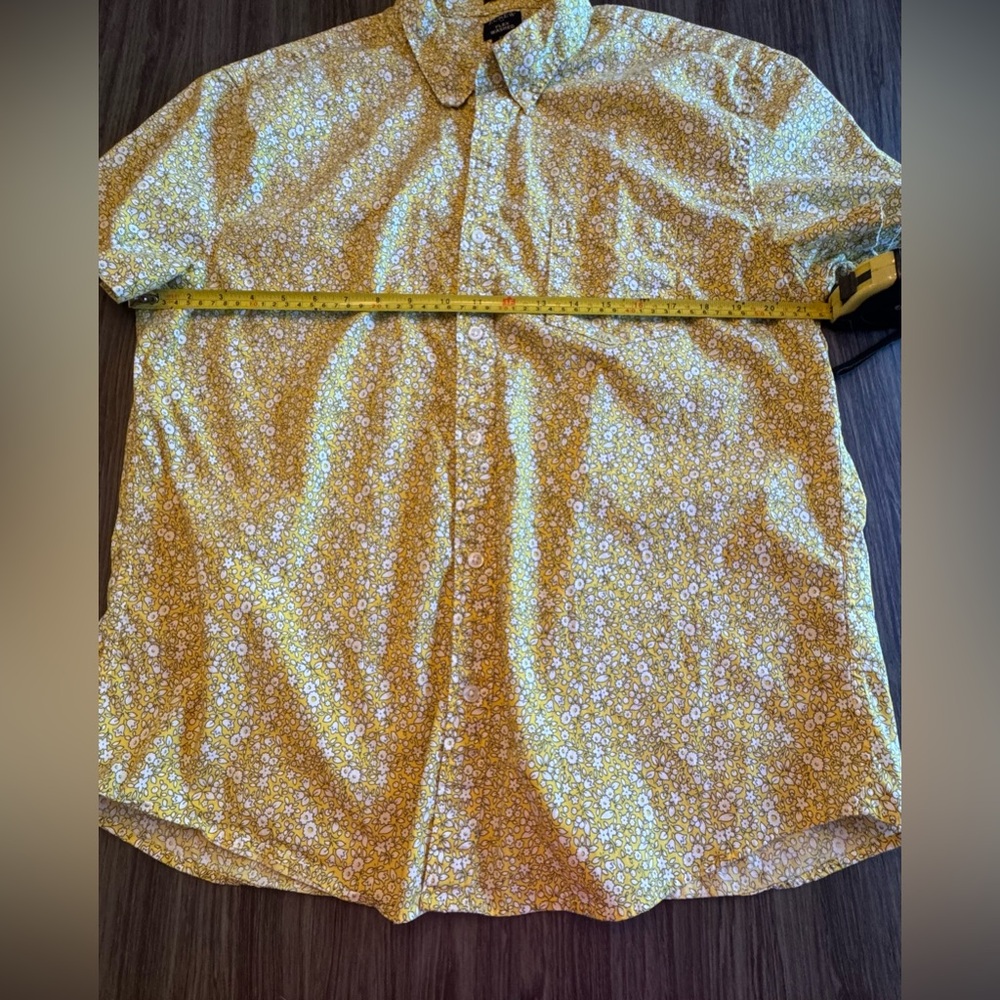 J. Crew men’s shirt sleeve shirt - Picture 4 of 8